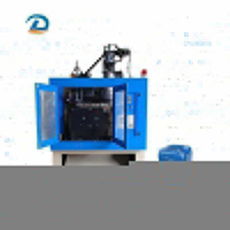 M&aacute;quina de moldagem por sopro para regador com m&uacute;ltiplas cavidades: HDPE/PE/PP Compat&iacute;vel com moldagem de regador de 0,1L-30L